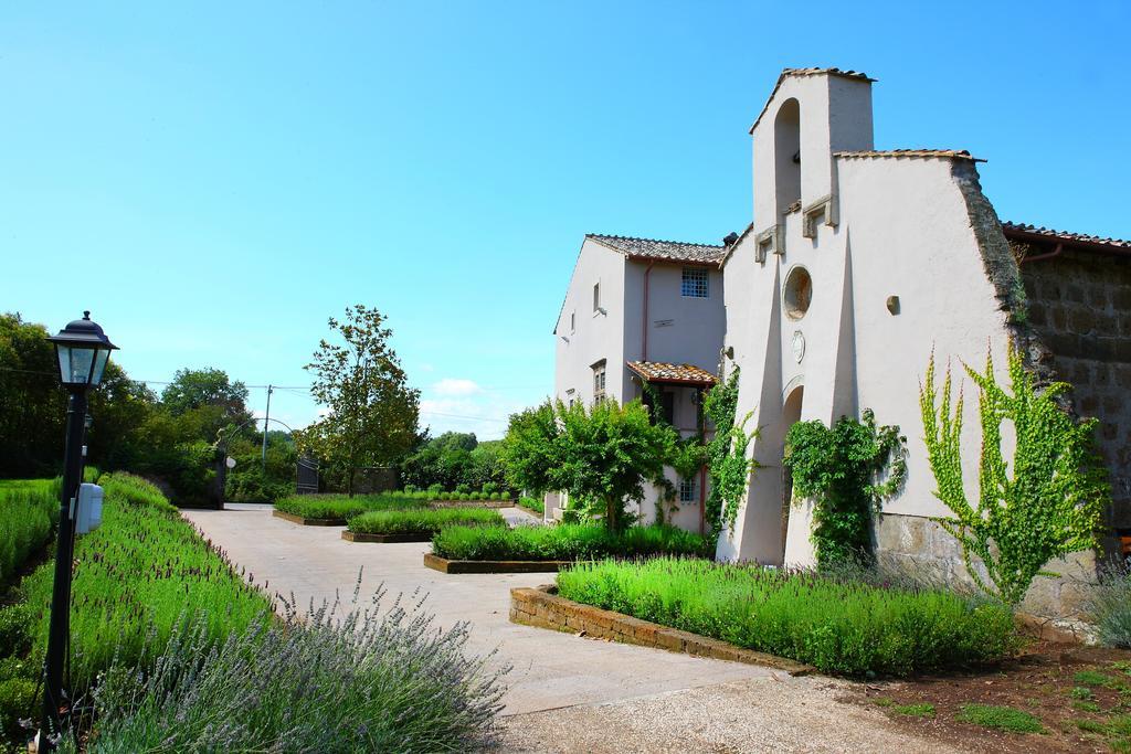 Commenda Ordine Di Malta Hotel Vignanello Exterior photo